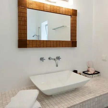 Paros Sleeps 13 Pool Air Con Wifi Parikia (Paros)